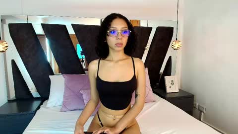  Abril  online show from 01.29.25