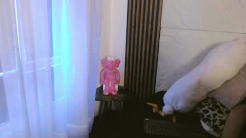  ABRIL online show from 03.06.25