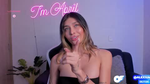 Snapshot of abril_w18 chatting on 01.07.25 My name is Alexa. Please say hello I like to chat with you. If you have requests please use tip online show from 01.07.25