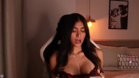 My name is Alexa. Please say hello I like to chat with you. If you have requests please use tip online show from 12.21.25