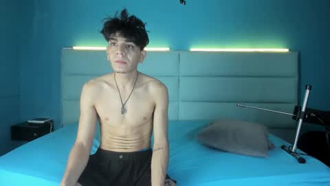 Abril and Julian online show from 02.21.26