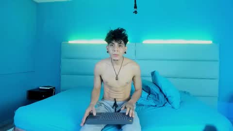 Abril and Julian online show from 02.24.26