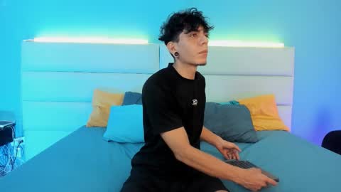 Abril and Julian online show from 02.28.26