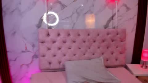 Abril online show from 03.27.26