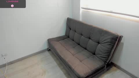 AbrilSonne online show from 02.23.25