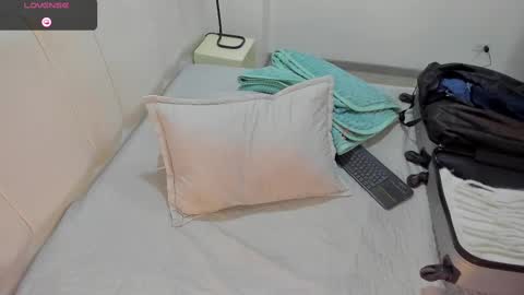 AbrilSonne online show from 02.23.25