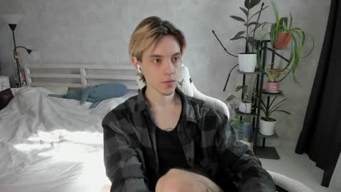 Snapshot of abslut chatting on 05.22.26 Nick online show from 05.22.26