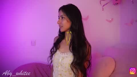 Snapshot of aby_whitee chatting on 11.01.25   Aby   online show from 11.01.25