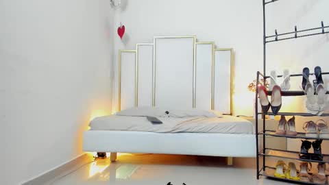 LittleSunny  My schedule 1400 - 2200 GMT -5 online show from 03.09.25