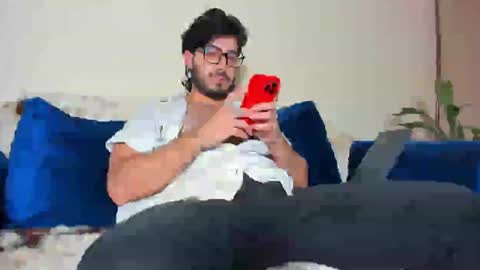 Snapshot of ackerman_eren_ chatting on 12.27.24 R. online show from 12.27.24