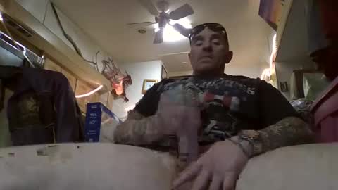 Snapshot of act_right_dub420 chatting on 01.04.25 act_right_dub420 online show from 01.04.25