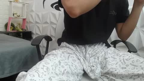 adam_evehotroom online show from 02.17.25