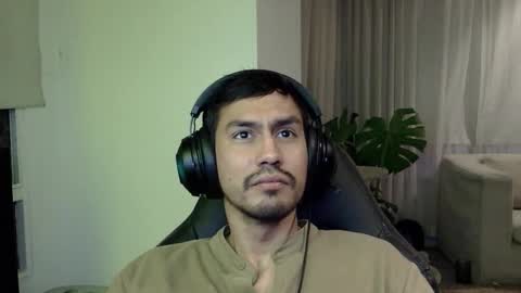 adam_evehotroom online show from 10.08.25