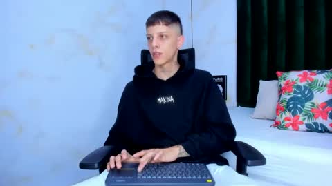 Adam online show from 01.22.25