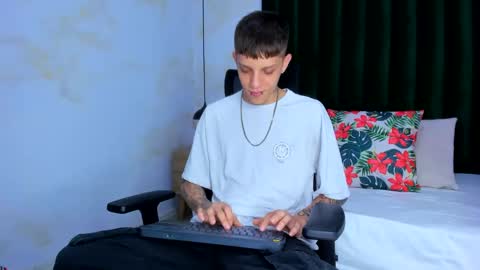 Adam online show from 02.05.25