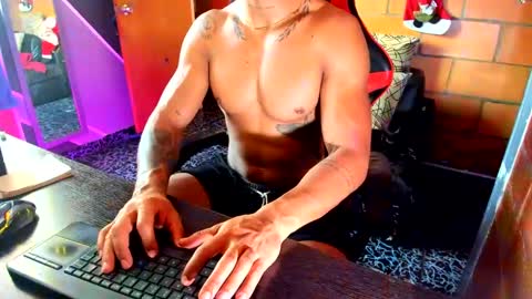 Snapshot of adam_valencia chatting on 12.21.24 Adam Valencia online show from 12.21.24