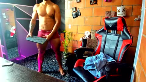 Snapshot of adam_valencia chatting on 12.22.24 Adam Valencia online show from 12.22.24