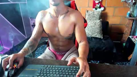Snapshot of adam_valencia chatting on 01.27.25 Adam Valencia online show from 01.27.25