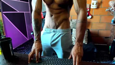 Snapshot of adam_valencia chatting on 01.29.25 Adam Valencia online show from 01.29.25
