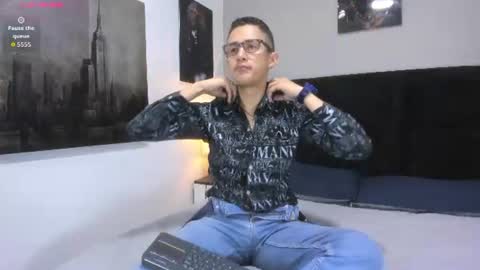 adam_walker_1 online show from 06.18.26