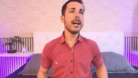 Im Adams Sanz online show from 04.07.26