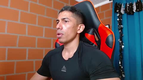 Adan Sin online show from 12.27.24