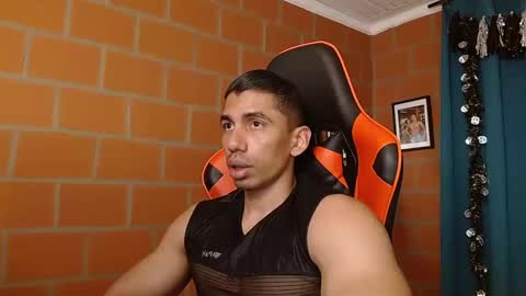 Adan Sin online show from 01.15.25