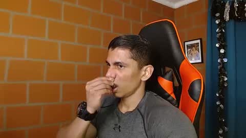 Adan Sin online show from 01.25.25