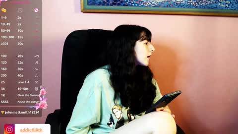 Snapshot of addictcouple2001 chatting on 03.04.25 Addict Couple online show from 03.04.25