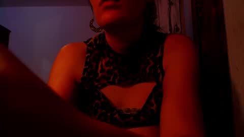 amy        online show from 02.06.25