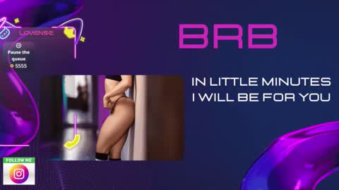 Snapshot of adelaa_11 chatting on 10.30.25 Adela Worsth online show from 10.30.25