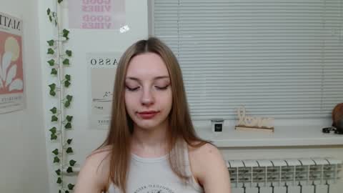 Snapshot of adele0_0 chatting on 01.11.25 Adele online show from 01.11.25