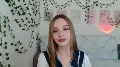 Snapshot of adele0_0 chatting on 03.01.25 Adele online show from 03.01.25