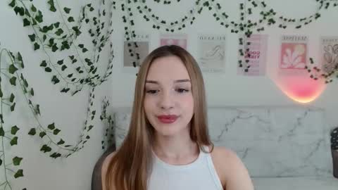 Snapshot of adele0_0 chatting on 03.02.25 Adele online show from 03.02.25