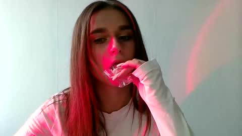 Adele Amore online show from 02.06.25