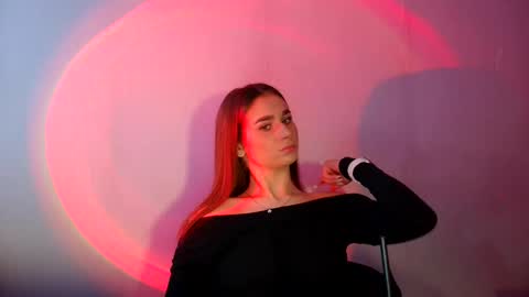 Adele Amore online show from 02.27.25