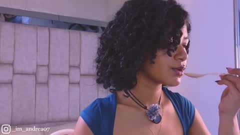 Andrea online show from 04.12.26