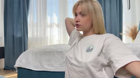 Adele Nick online show from 09.15.25