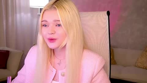 Adele  2200 -700  1000  UTCGMT 100 online show from 04.18.26