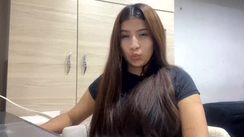 Snapshot of adelein_foxxx chatting on 10.16.25 adellein foxx online show from 10.16.25
