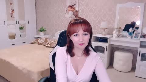 AdeleMoran online show from 12.15.24