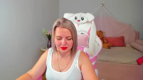 AdeleRavelle online show from 07.07.26