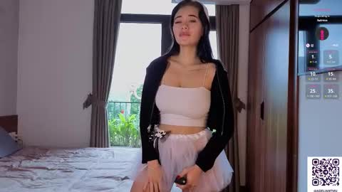 Adelia online show from 11.02.25