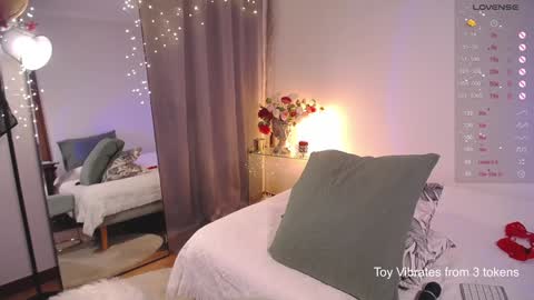 Snapshot of adelina_shine chatting on 02.03.25 Im Adelina . See you.... online show from 02.03.25