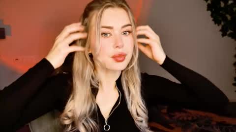 Adel online show from 10.02.25