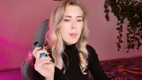 Adel online show from 10.14.25