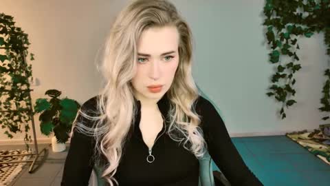 Adel online show from 10.18.25