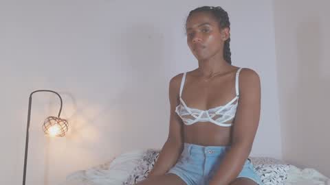 Snapshot of adelyn_x chatting on 01.12.25  instragram adelyn 111 online show from 01.12.25
