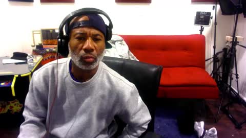 Snapshot of adick_ting chatting on 10.23.25 adick_ting online show from 10.23.25