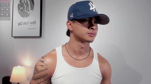 Adonis online show from 01.04.25